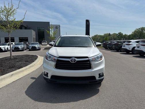 Blizzard Pearl 2015 Toyota Highlander XLE
