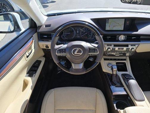 2017 Lexus ES 350 Base