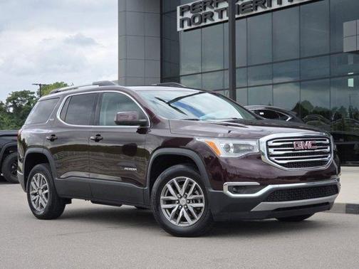 2017 GMC Acadia SLE-2