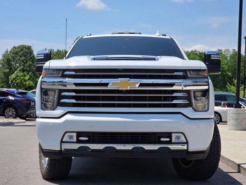 Summit White 2021 Chevrolet Silverado 2500 High Country