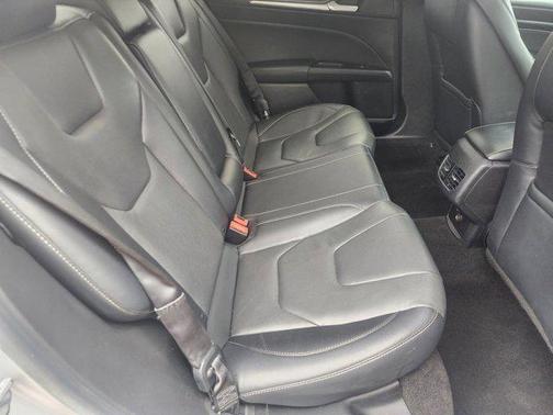 2019 Ford Fusion Hybrid Titanium