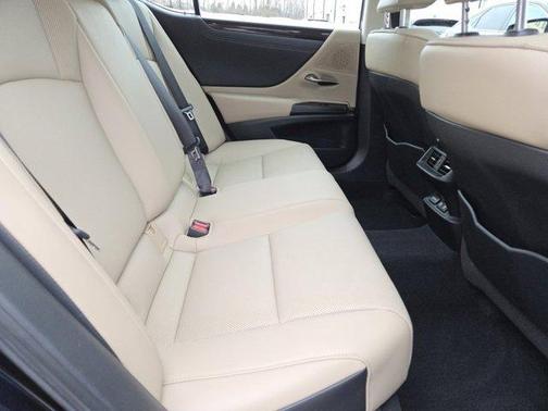 2019 Lexus ES 350 Base