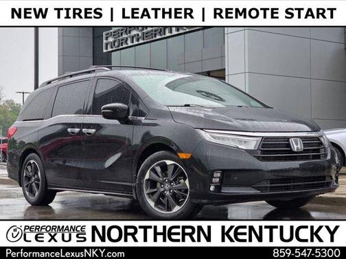 Crystal Black Pearl 2024 Honda Odyssey Elite