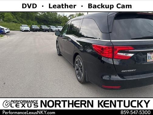 Crystal Black Pearl 2023 Honda Odyssey Elite