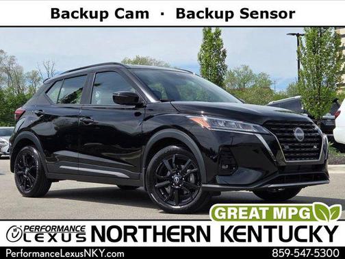 Super Black 2024 Nissan Kicks SR