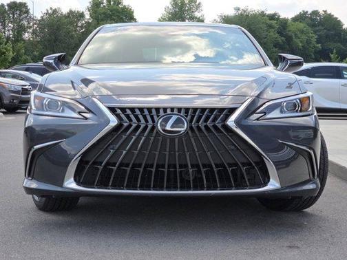 2025 Lexus ES 300h Base