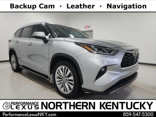 Celestial Silver Metallic 2024 Toyota Highlander Platinum