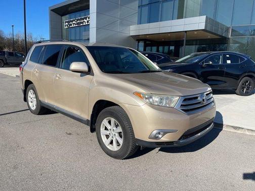 2012 Toyota Highlander SE