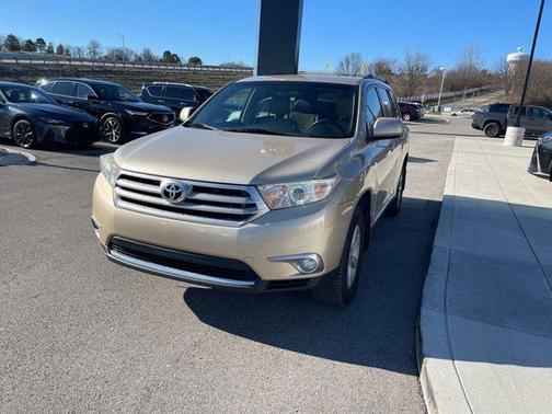 2012 Toyota Highlander SE