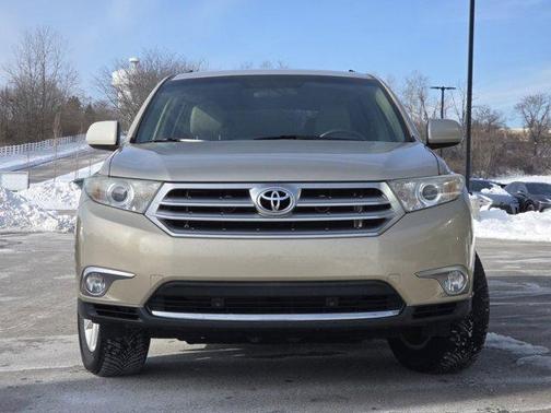 2012 Toyota Highlander SE