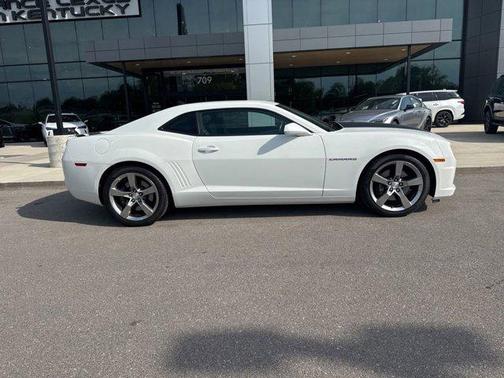 Summit White 2010 Chevrolet Camaro 2SS