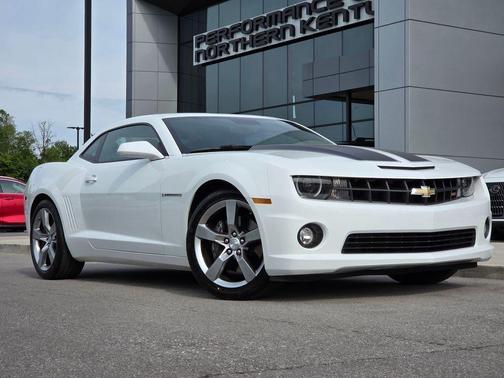 Summit White 2010 Chevrolet Camaro 2SS