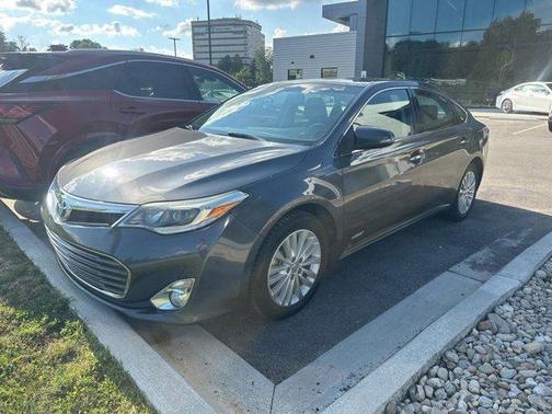 2013 Toyota Avalon Hybrid XLE Touring