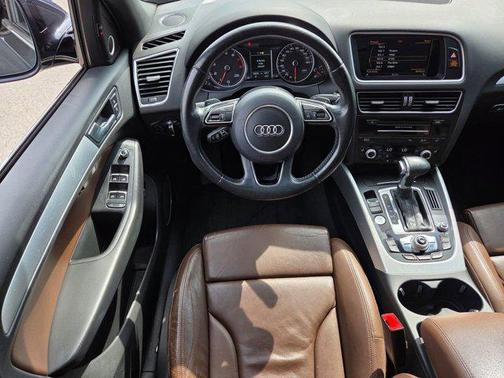 Moonlight Blue 2017 Audi Q5 2.0T Premium Plus