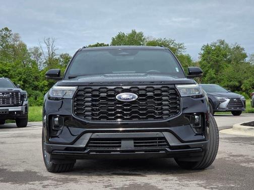 Agate Black Metallic 2025 Ford Explorer ST