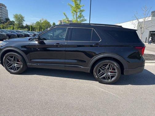 Agate Black Metallic 2025 Ford Explorer ST