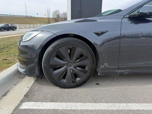 2024 Tesla Model S Long Range