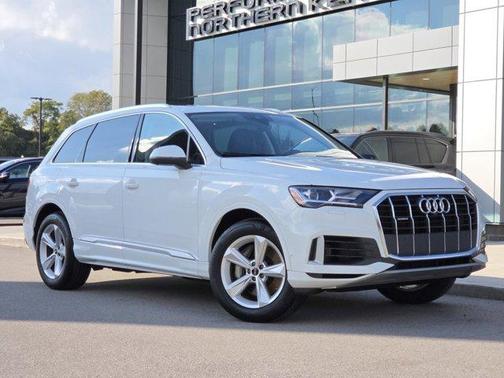 2022 Audi Q7 55 Premium