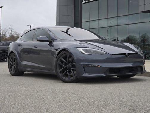 2022 Tesla Model S Base