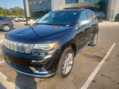 2020 Jeep Grand Cherokee Summit