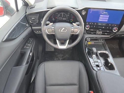2025 Lexus NX 350h Premium