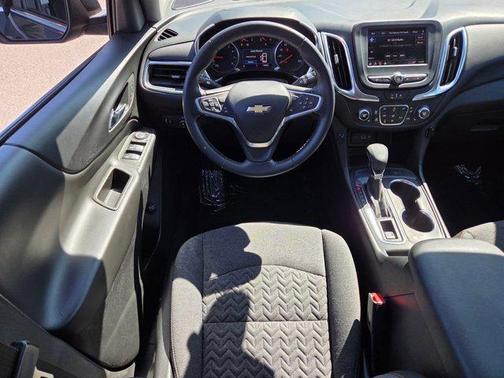 Mosaic Black Metallic 2022 Chevrolet Equinox 1LT