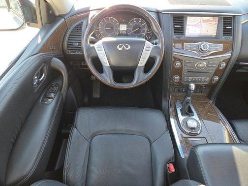 2016 INFINITI QX80 Base