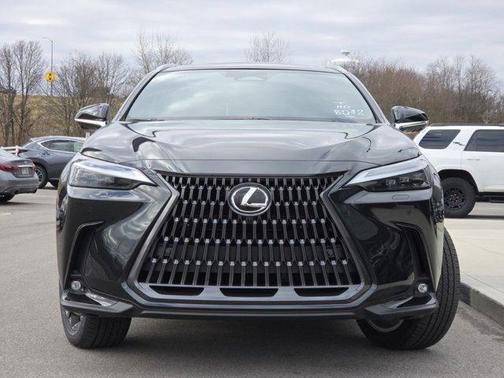 2026 Lexus NX 450h+ Luxury