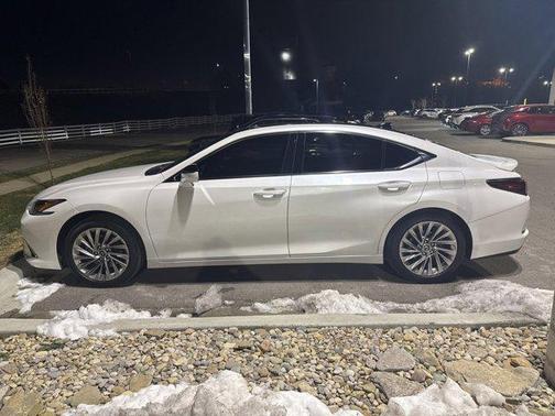 2023 Lexus ES 350 Luxury