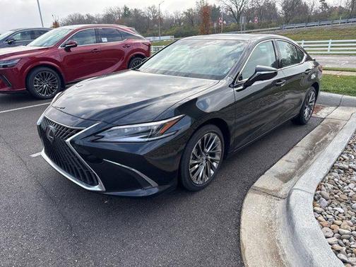 2024 Lexus ES 300h Ultra Luxury