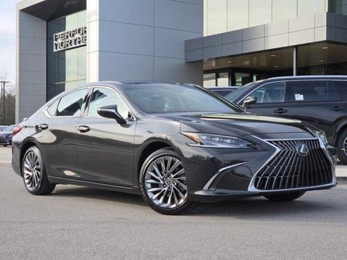 2024 Lexus ES 300h Ultra Luxury