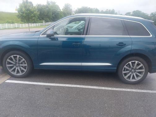 Galaxy Blue Metallic 2018 Audi Q7 3.0T Premium Plus