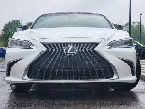 2022 Lexus ES 350 Ultra Luxury