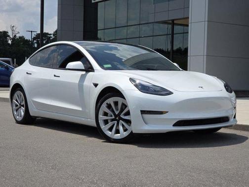 2023 Tesla Model 3 Standard Range