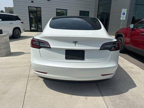 2023 Tesla Model 3 Standard Range