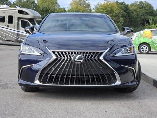 2025 Lexus ES 300h Base