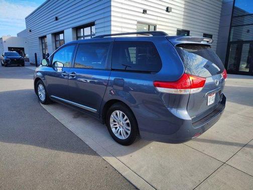 2014 Toyota Sienna XLE