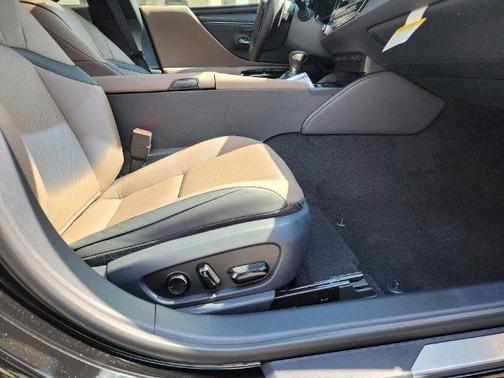2024 Lexus ES 350 Base
