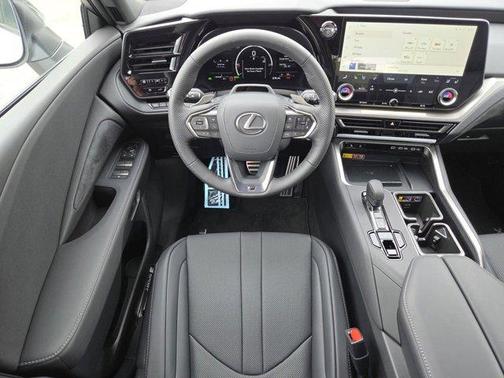 2025 Lexus TX 500h F SPORT Premium