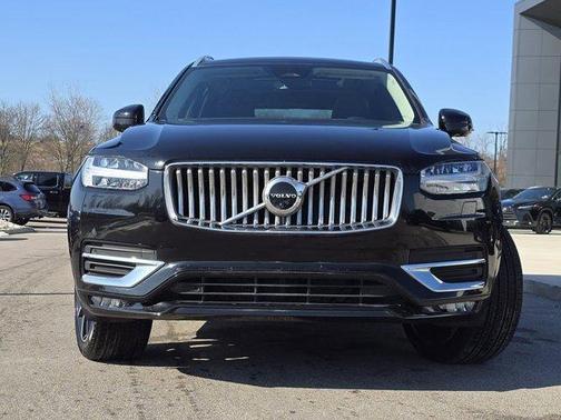 2023 Volvo XC90 B6 Plus 7-Seater