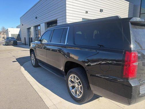 2019 Chevrolet Suburban LT