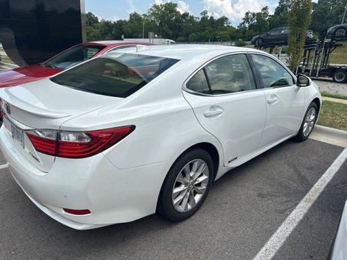2015 Lexus ES 300h Base