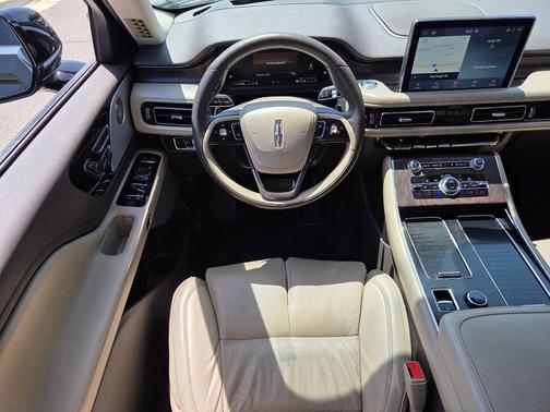 Infinite Black Metallic 2020 Lincoln Aviator Reserve AWD
