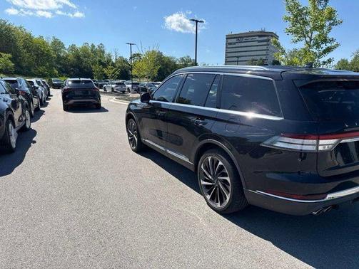 Infinite Black Metallic 2020 Lincoln Aviator Reserve AWD