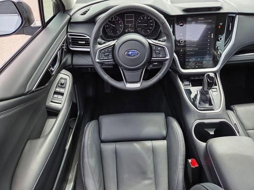 Ice Silver Metallic 2025 Subaru Outback Touring XT