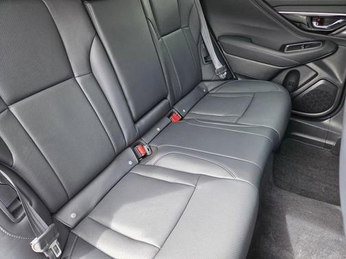 Ice Silver Metallic 2025 Subaru Outback Touring XT