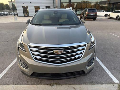Bronze Dune Metallic 2019 Cadillac XT5 Luxury