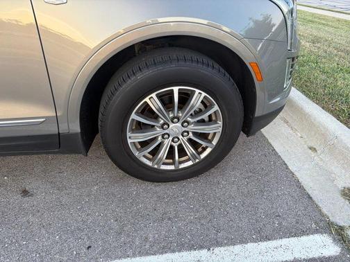 Bronze Dune Metallic 2019 Cadillac XT5 Luxury