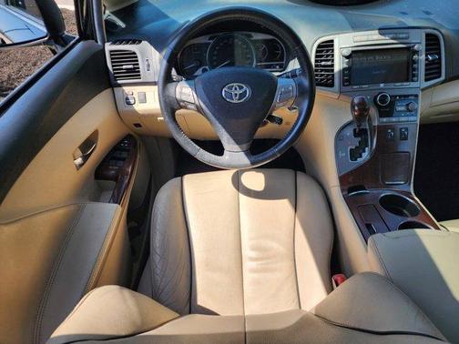 2012 Toyota Venza LE