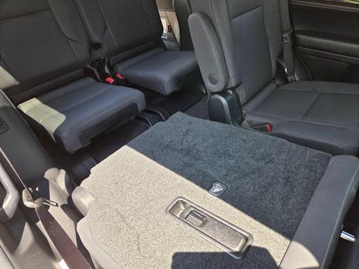Eminent White Pearl 2023 Lexus GX 460 Premium